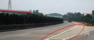 潮汐车道标线(道路上锯齿状标线)