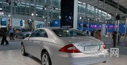 奔驰cls500报价及图片(cls500奔驰多少钱)