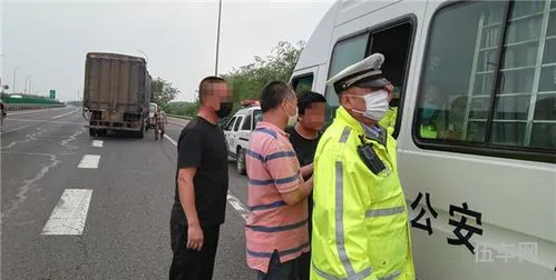 货车一天闯了多个禁行路段(闯了禁行必拍还是抓拍)