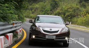 讴歌轿跑zdx(讴歌ZDX和MDX哪个好)