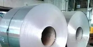 不锈钢油箱和铝合金油箱哪个好(油箱是铁的好还是塑料好)